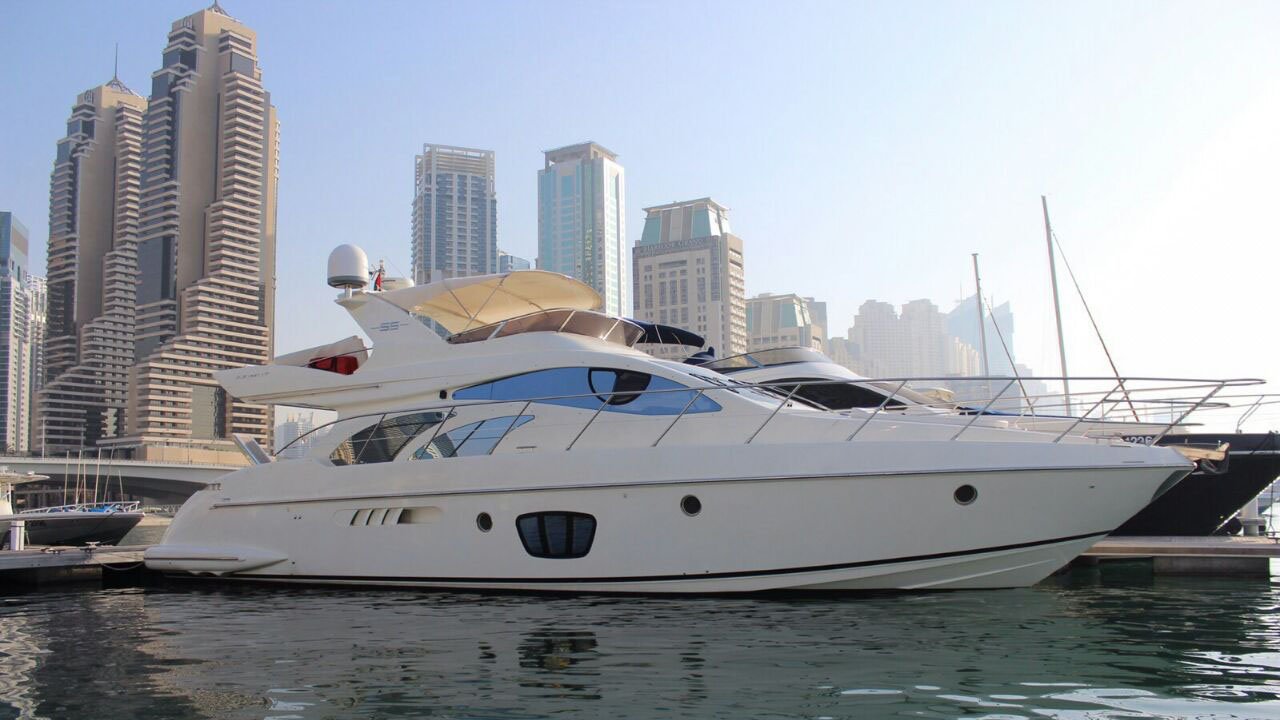 Superyachts Cruises Abu Dhabi